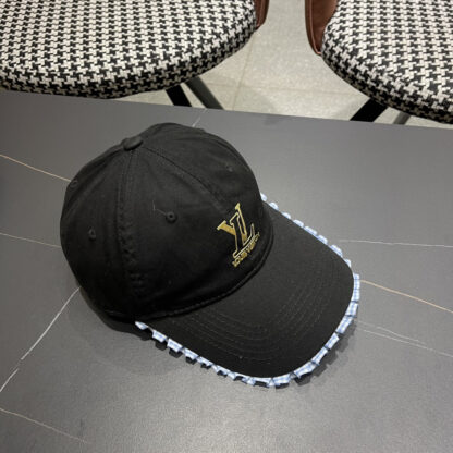 Louis Vuitton Korean style lace baseball cap for women - Image 4