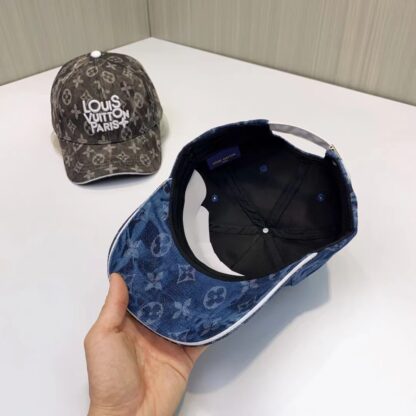 Louis Vuitton Korean version of the new British style baseball cap - Image 3