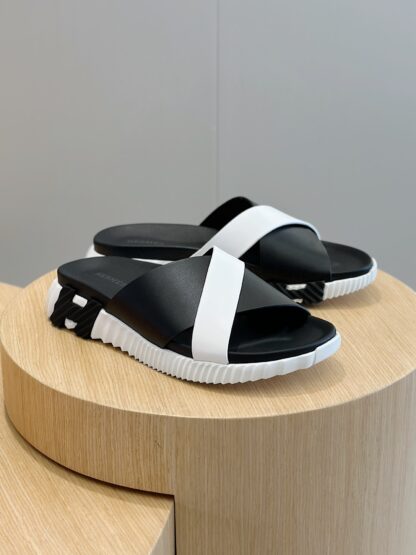 Hermès white and black men's cross-over ultra-light and comfortable slippers - Image 3