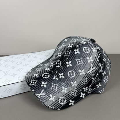 Louis Vuitton Unisex Baseball Cap - Image 3