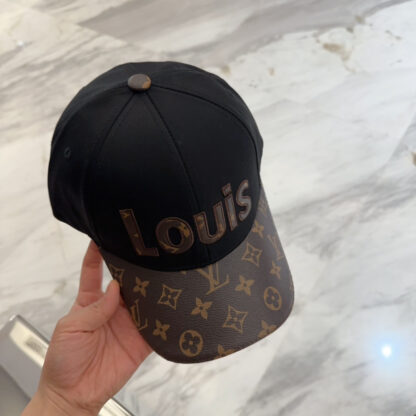 Louis Vuitton Unisex Baseball Cap - Image 3