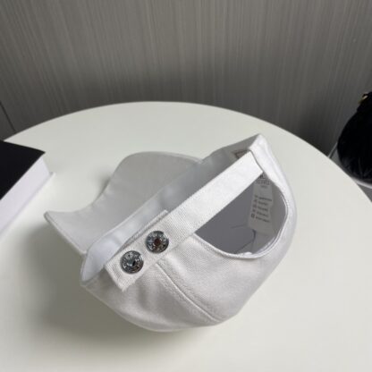 Hermès Women's Baseball Cap - Image 3