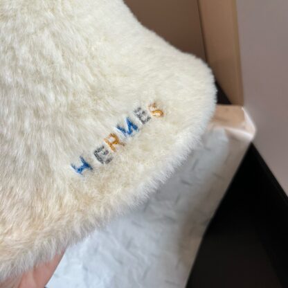 Hermès rabbit fur bucket hat - Image 3