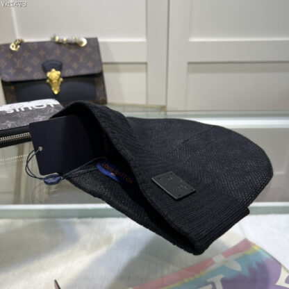 Louis Vuitton cashmere knitted hat - Image 3