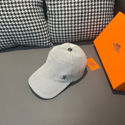 Hermès Breathable Canvas Baseball Cap - Image 3