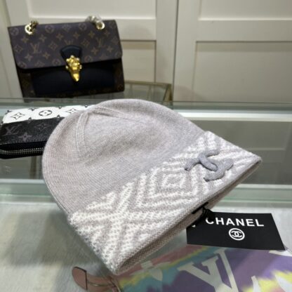 Chanel autumn and winter fashion soft knitted beanie - Image 3