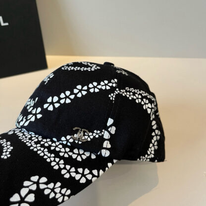 Chanel Classic Casual Baseball Cap - Image 3