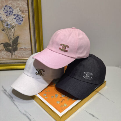 Chanel sequin baseball cap - Image 3