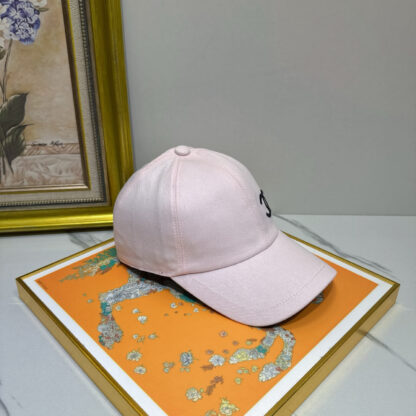 Chanel high-end baseball cap - Image 3