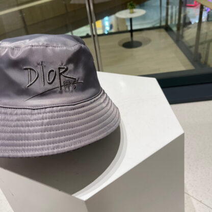 Dior casual double-sided bucket hat - Image 4