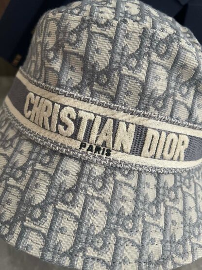Dior casual fashion bucket hat - Image 4