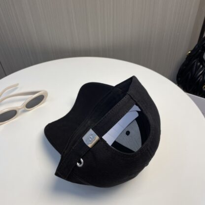 Chanel Classic Casual Baseball Cap - Image 2