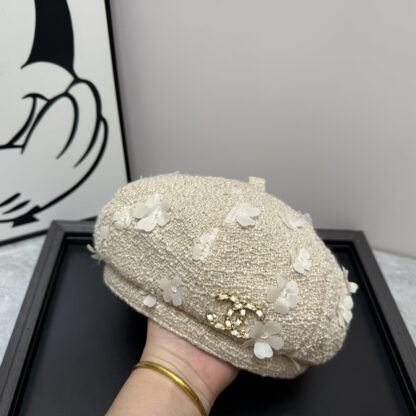Chanel stylish versatile beret - Image 3