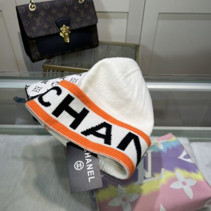 Chanel popular knitted hat - Image 2