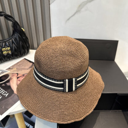 Dior sun protection bucket hat - Image 4