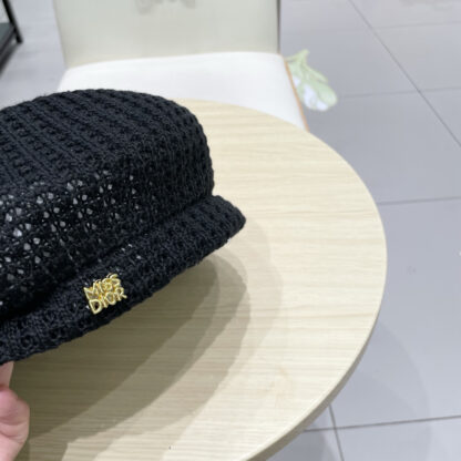Dior breathable vintage beret - Image 4