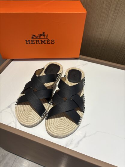 Hermès men's versatile, comfortable, non-slip black casual slippers - Image 3