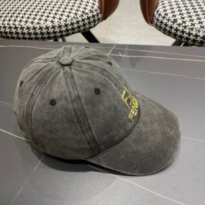 Fendi simple versatile baseball cap - Image 4