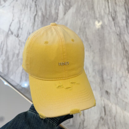 Fendi stylish simple baseball cap - Image 4
