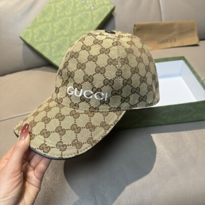 Gucci embroidered baseball cap - Image 3