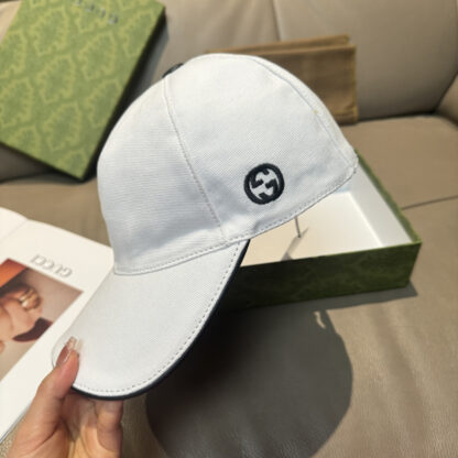 Gucci embroidered baseball cap - Image 3