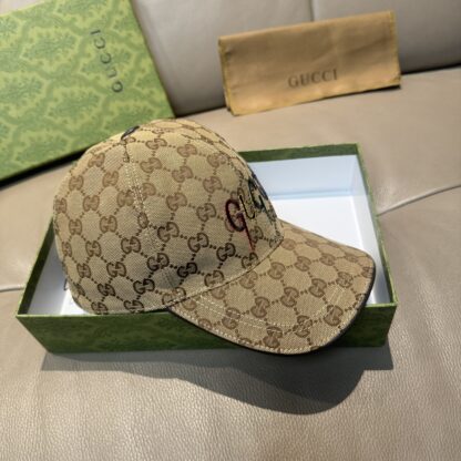 Gucci embroidered baseball cap - Image 3