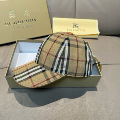 Burberry Simple Fashion Baseball Cap - Image 4