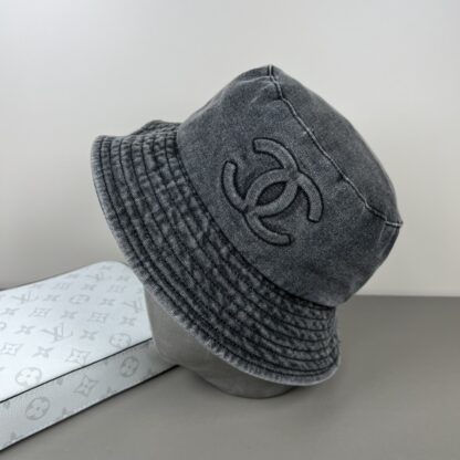 Chanel simple casual bucket hat - Image 3