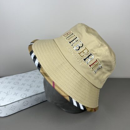 Burberry Classic Bucket Hat with Embroidery - Image 4