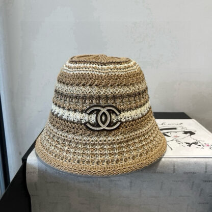 Chanel knitted bucket hat - Image 3