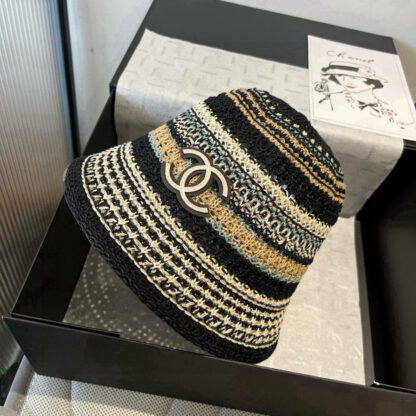 Chanel knitted bucket hat - Image 3