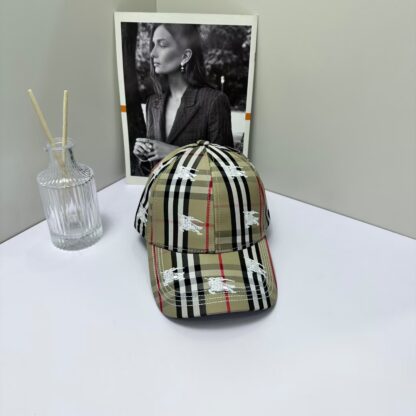 Burberry Classic Slouch Baseball Cap - Image 4