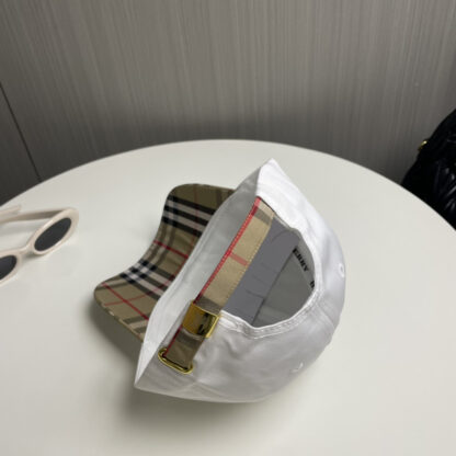 Burberry Classic Slouch Baseball Cap - Image 4