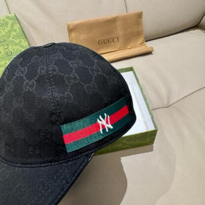Gucci co-branded baseball cap - Image 2