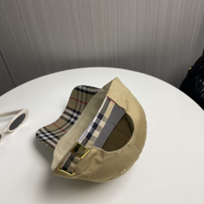 Burberry Classic Slouch Baseball Cap - Image 4