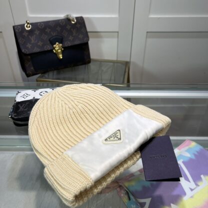Prada autumn and winter thick warm knitted hat - Image 3