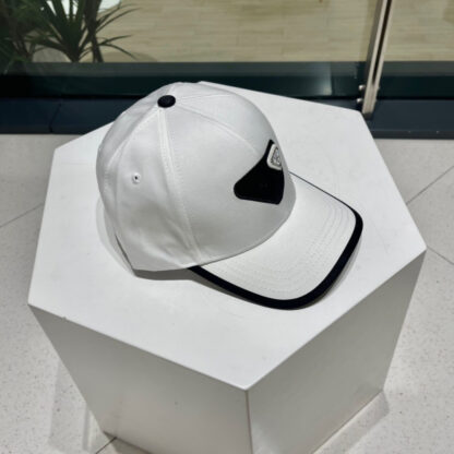 Prada fashion baseball cap - Image 3