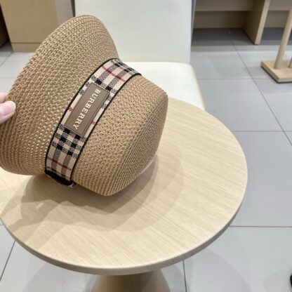 Burberry Casual Simple Bucket Hat Sunshade Straw Hat - Image 4