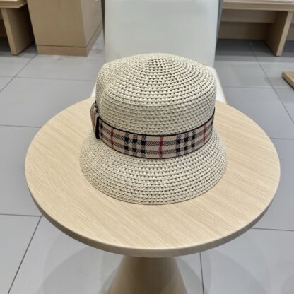 Burberry Casual Simple Bucket Hat Sunshade Straw Hat - Image 4