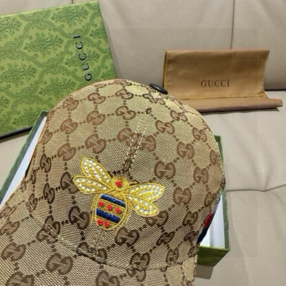 Gucci bee embroidered baseball cap - Image 3
