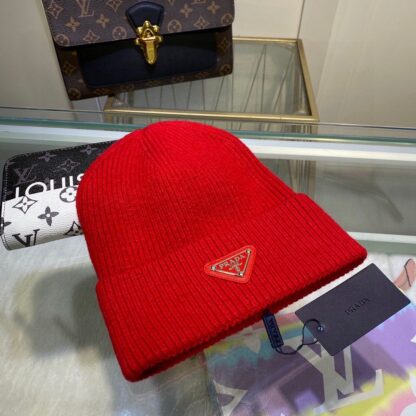 Prada soft and comfortable knitted beanie - Image 3
