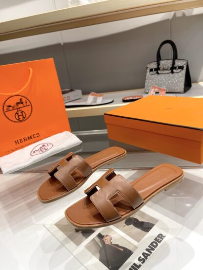 Hermès early spring new brown handmade slippers - Image 3