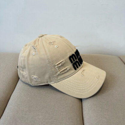Miu Miu trendy ripped baseball cap - Image 4