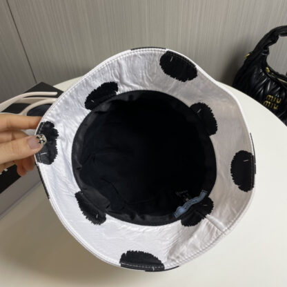 Prada polka dot triangle logo bucket hat - Image 3