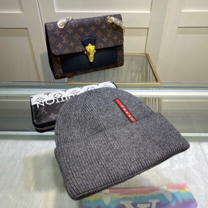 Prada classic breathable knitted hat - Image 3