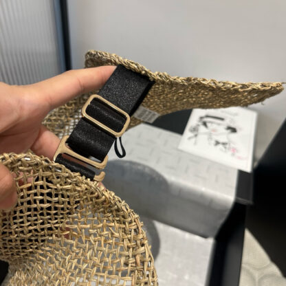 Prada's new hollow top lightweight straw hat - Image 2