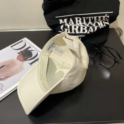Miu Miu simple fashion baseball cap - Image 4