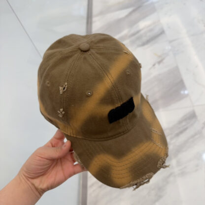 Miu Miu classic trendy baseball cap - Image 4