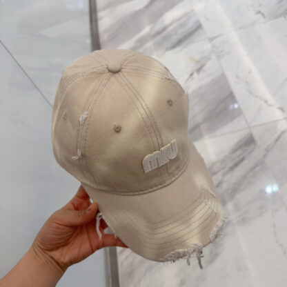 Miu Miu classic trendy baseball cap - Image 4