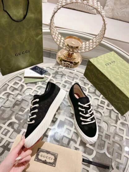 Gucci's latest hit dad shoes - Image 3